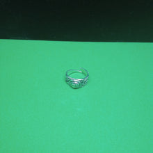 Charger l'image dans la galerie, Adjustable Silver Plated Costume Ring