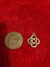 Charger l'image dans la galerie, Religion Charms